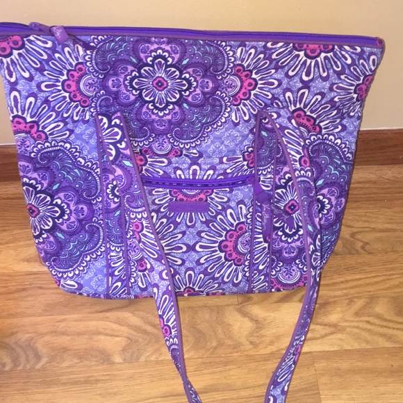 Vera Bradley tote - Picture 1 of 3
